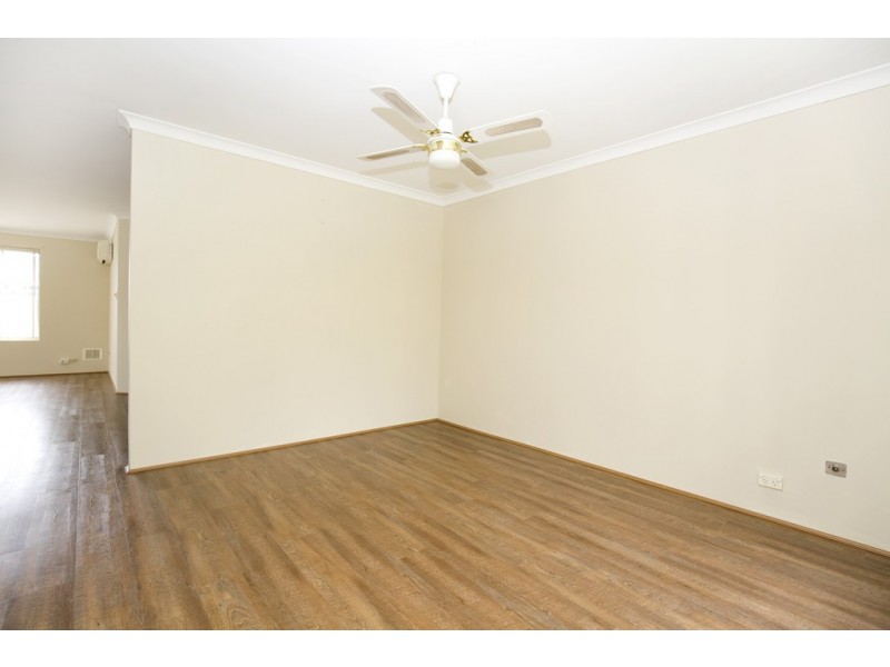 3b Ensay Place, Dudley Park WA 6210