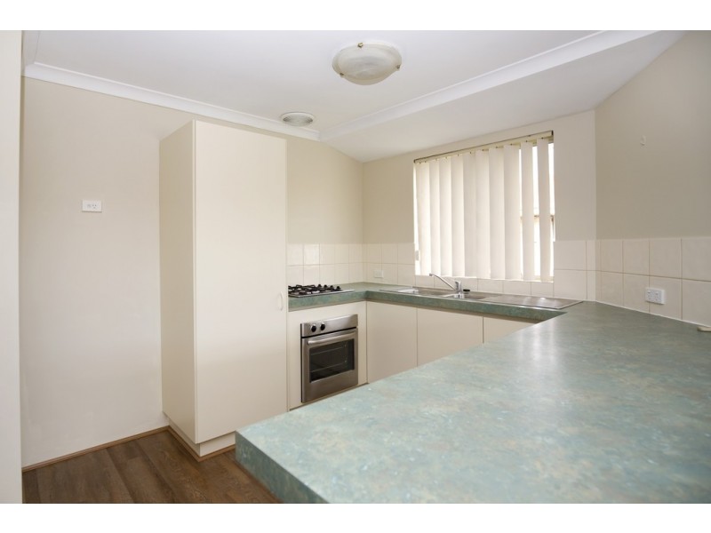 3b Ensay Place, Dudley Park WA 6210