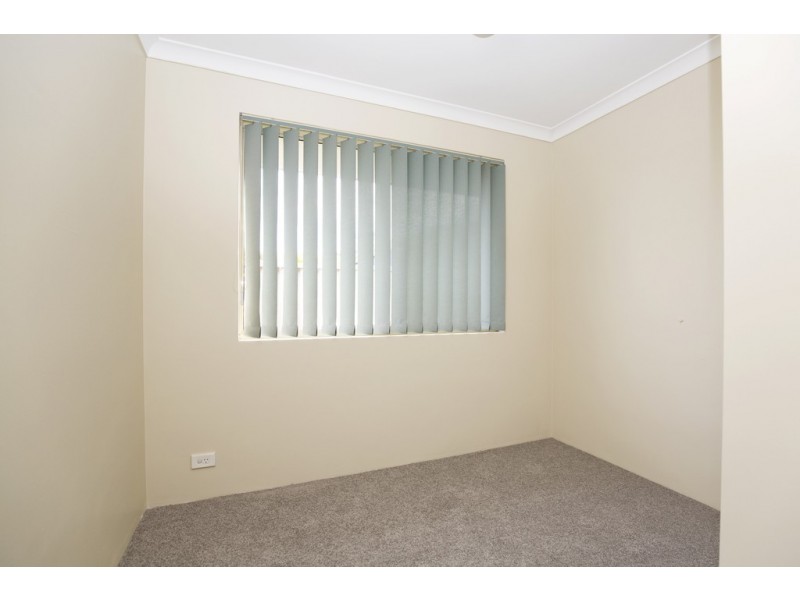 3b Ensay Place, Dudley Park WA 6210
