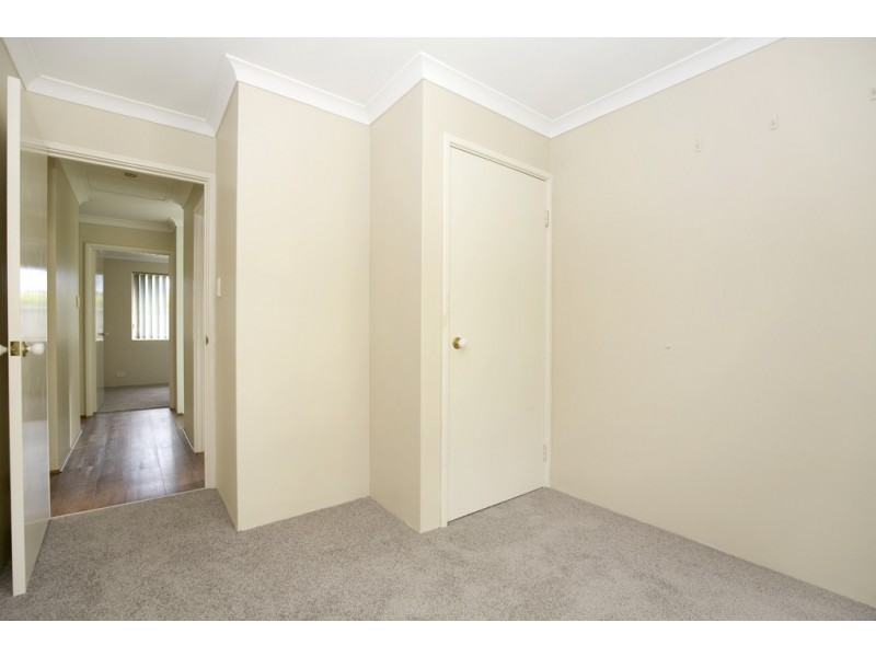 3b Ensay Place, Dudley Park WA 6210
