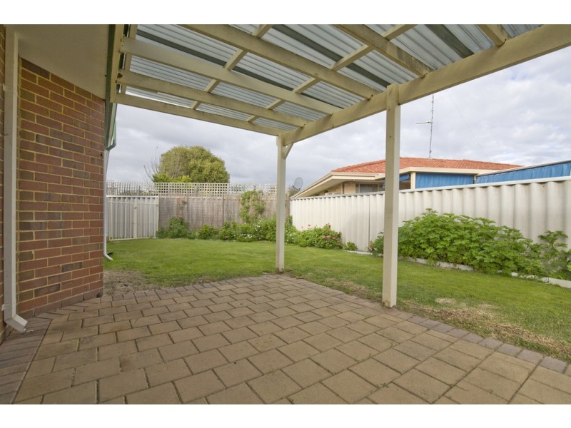 3b Ensay Place, Dudley Park WA 6210