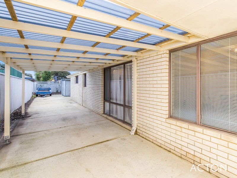 3 Brigadoon Close, Halls Head WA 6210