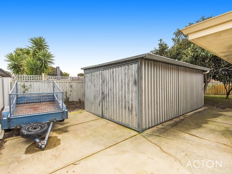 3 Brigadoon Close, Halls Head WA 6210