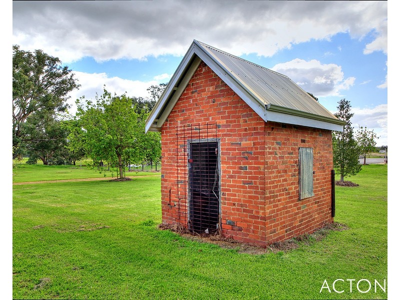 1409 Karnup Rd, Serpentine WA 6125