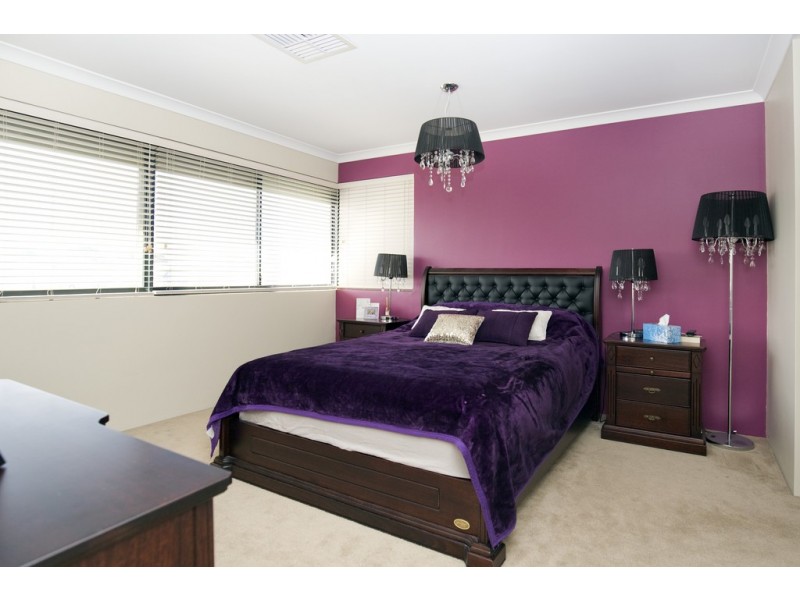 12 Dichondra Pass, Halls Head WA 6210