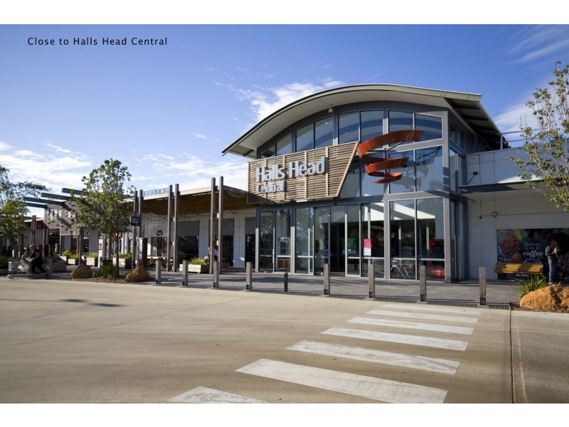 12 Dichondra Pass, Halls Head WA 6210