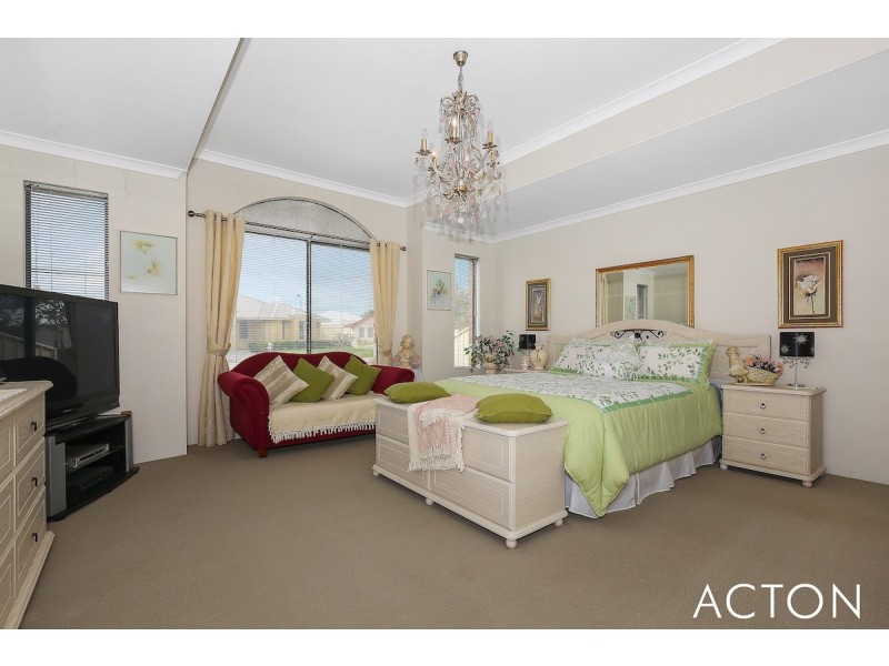 31 Lismore Ridge, Lakelands WA 6180