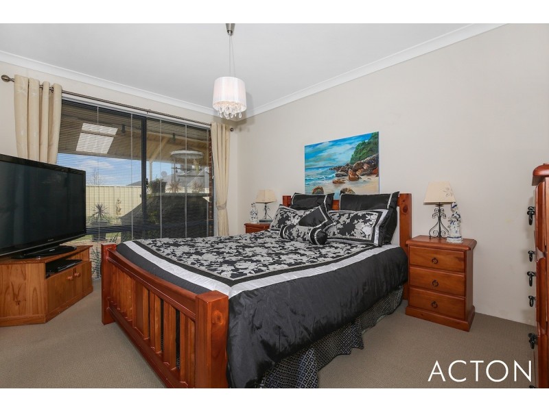 31 Lismore Ridge, Lakelands WA 6180