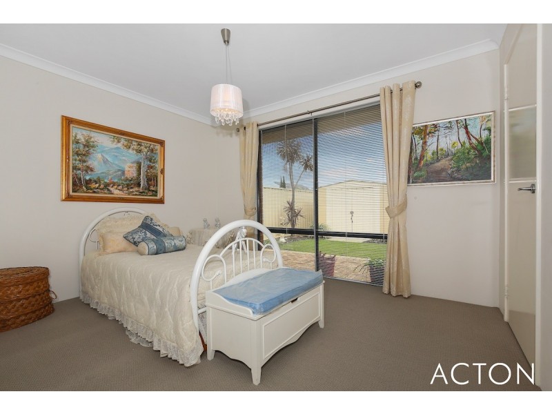 31 Lismore Ridge, Lakelands WA 6180