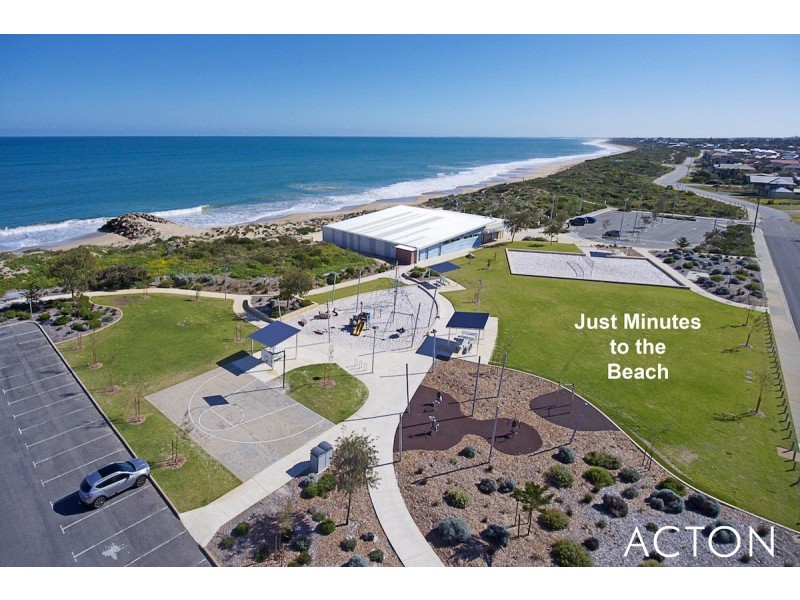 31 Lismore Ridge, Lakelands WA 6180