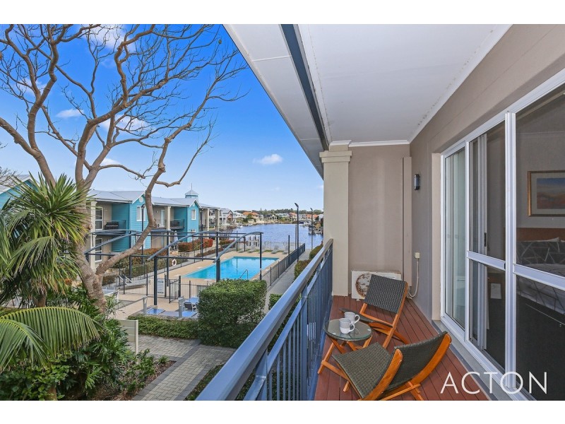 30/20 Apollo Place, Halls Head WA 6210