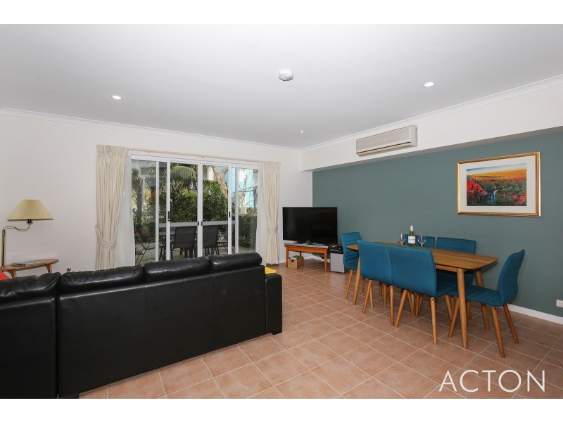 30/20 Apollo Place, Halls Head WA 6210