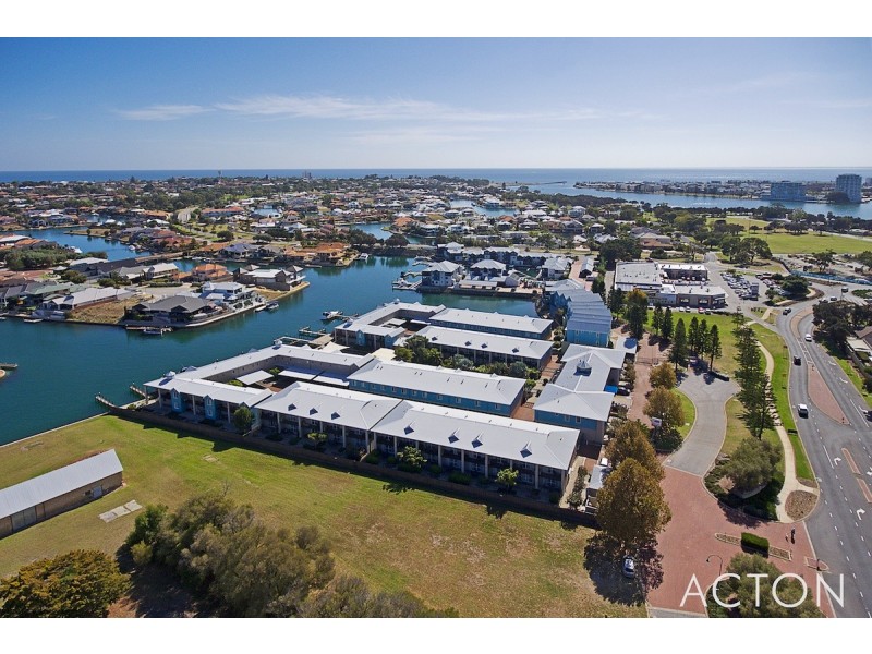 30/20 Apollo Place, Halls Head WA 6210