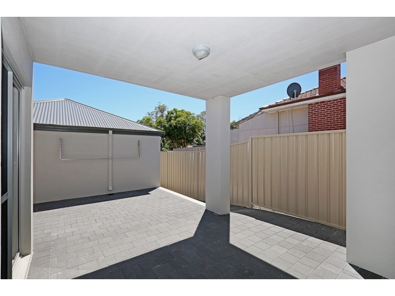 24B Eacott Street, Mandurah WA 6210