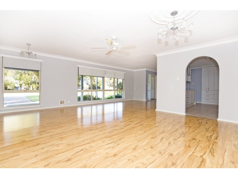 20 Peel Parade, Coodanup WA 6210