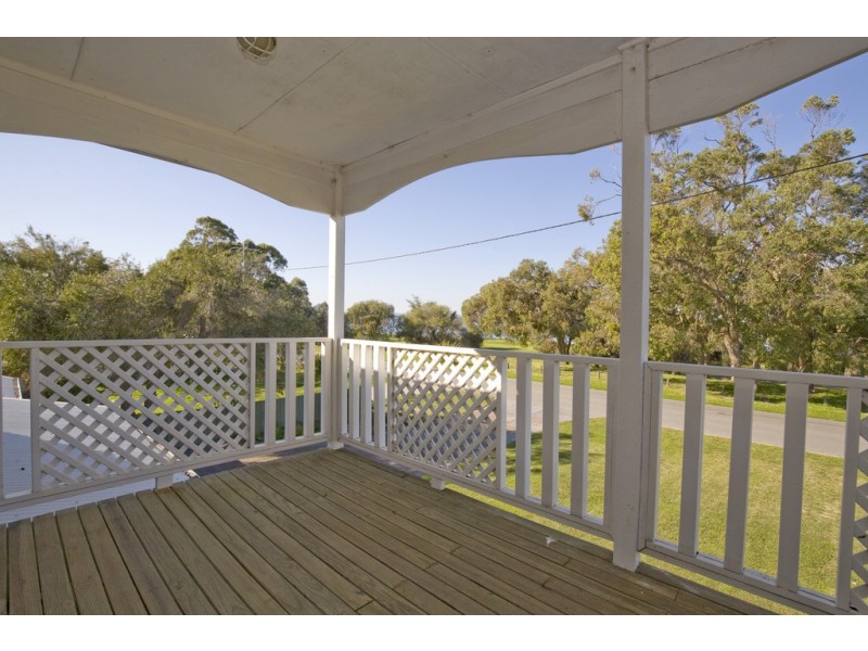 20 Peel Parade, Coodanup WA 6210