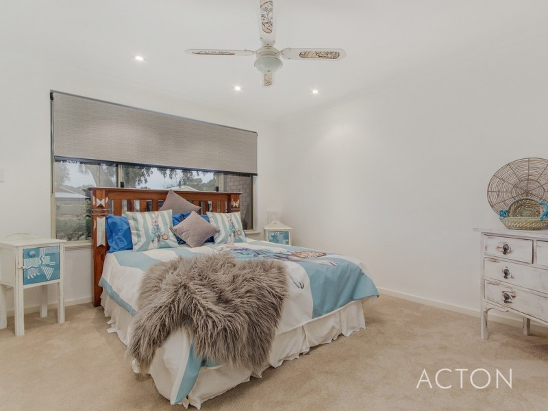 69 Pebble Beach Boulevard, Meadow Springs WA 6210