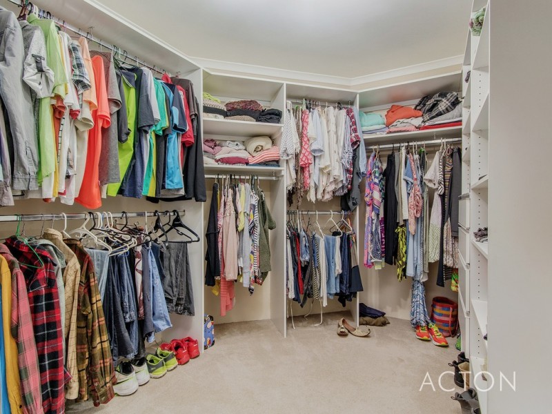 69 Pebble Beach Boulevard, Meadow Springs WA 6210