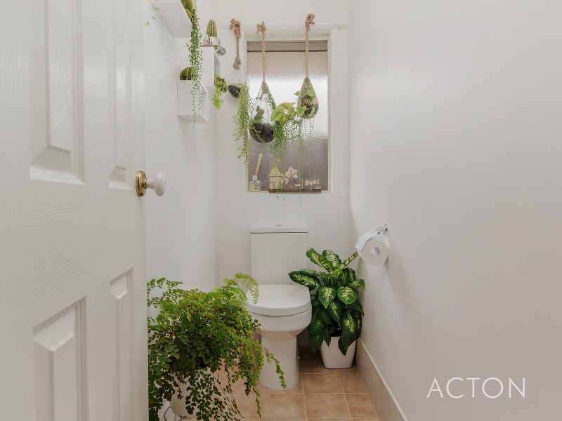 69 Pebble Beach Boulevard, Meadow Springs WA 6210