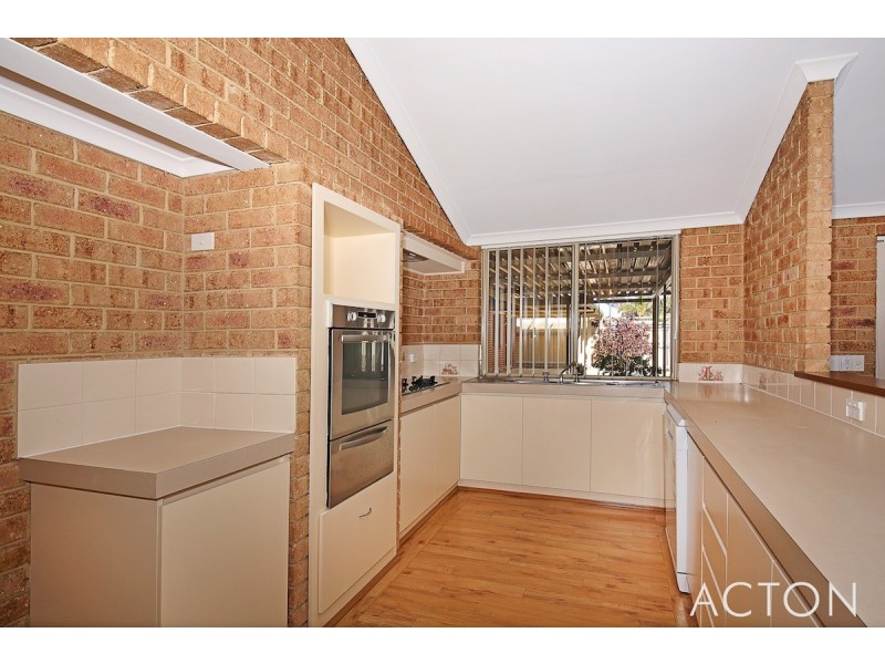 2 Glendart Court, Erskine WA 6210