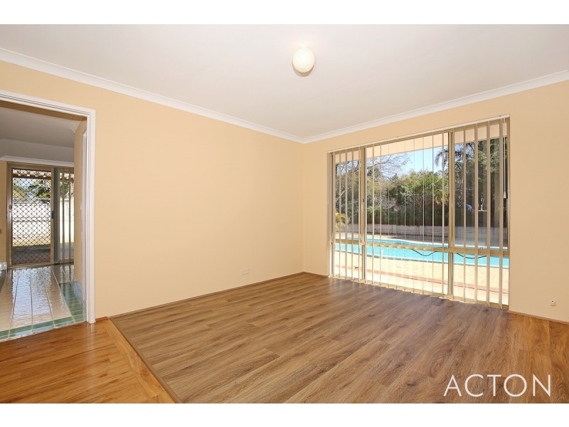 2 Glendart Court, Erskine WA 6210