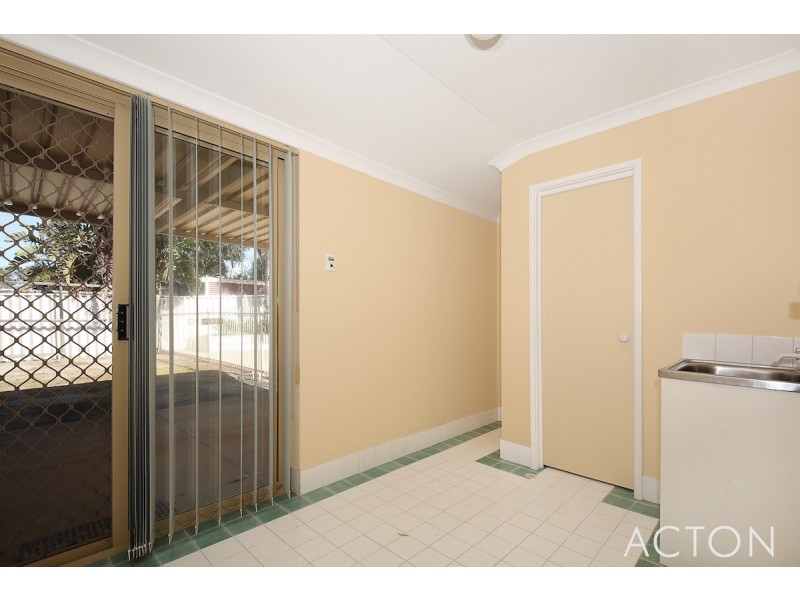 2 Glendart Court, Erskine WA 6210