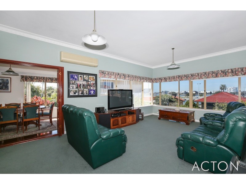 31 Hill Street, Halls Head WA 6210