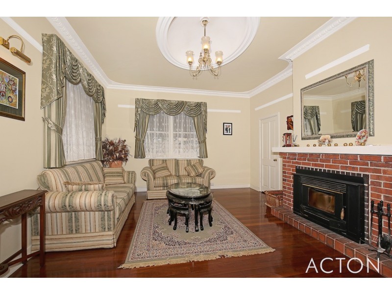 31 Hill Street, Halls Head WA 6210