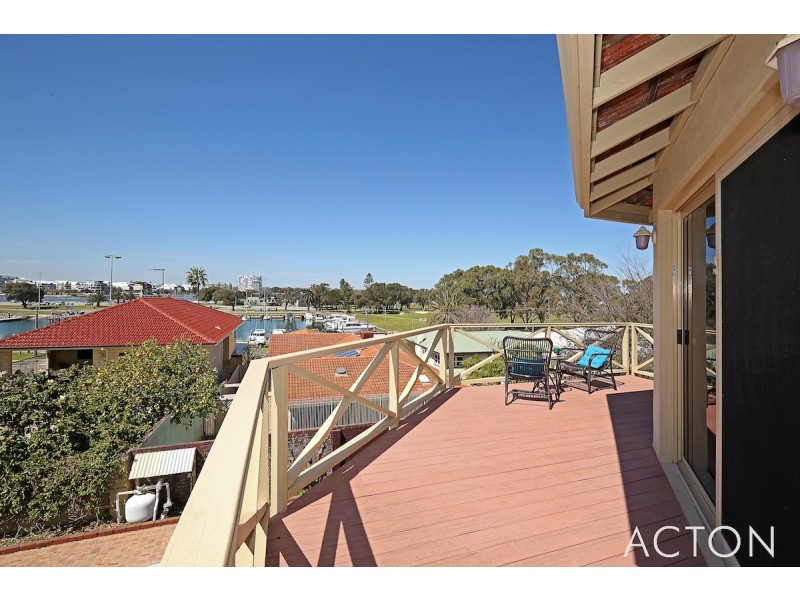 31 Hill Street, Halls Head WA 6210
