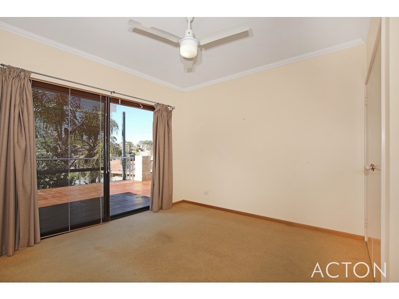 50 Portmarnock Circle, Halls Head WA 6210