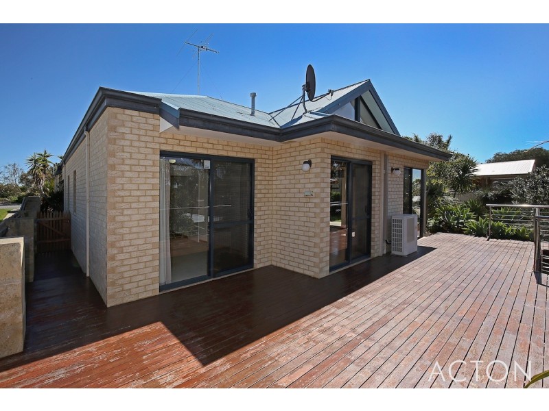 50 Portmarnock Circle, Halls Head WA 6210