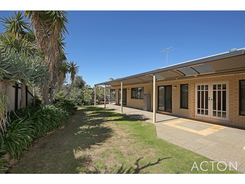 50 Portmarnock Circle, Halls Head WA 6210