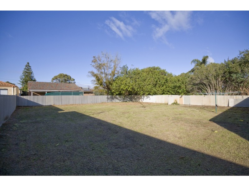 33 Peel Street, Mandurah WA 6210