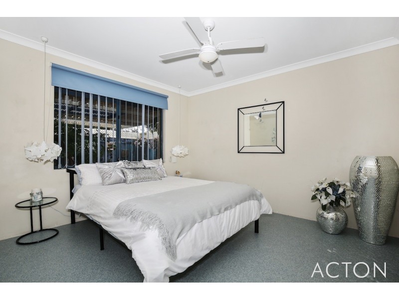 4/18 Binnar Court, Erskine WA 6210