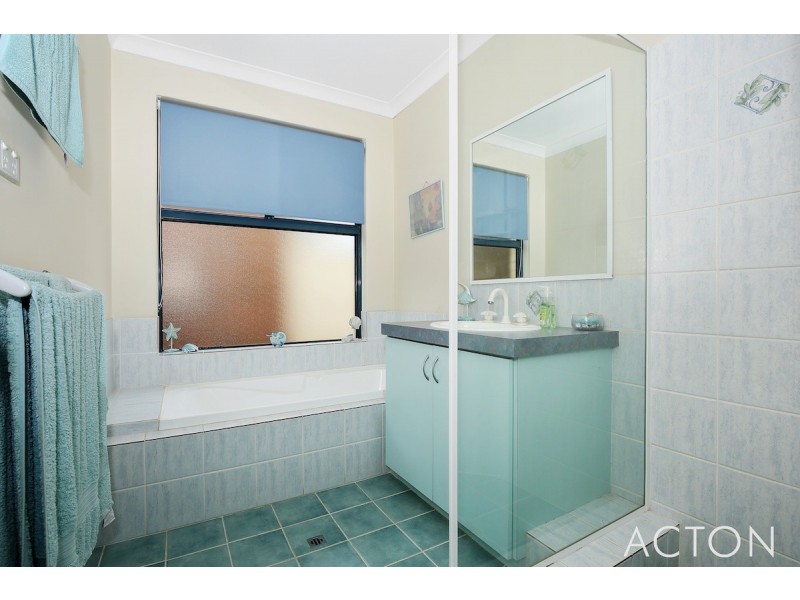 4/18 Binnar Court, Erskine WA 6210