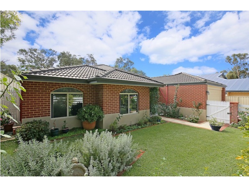 19 Ballard Meander, Lakelands WA 6180