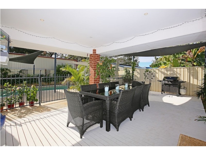 19 Ballard Meander, Lakelands WA 6180