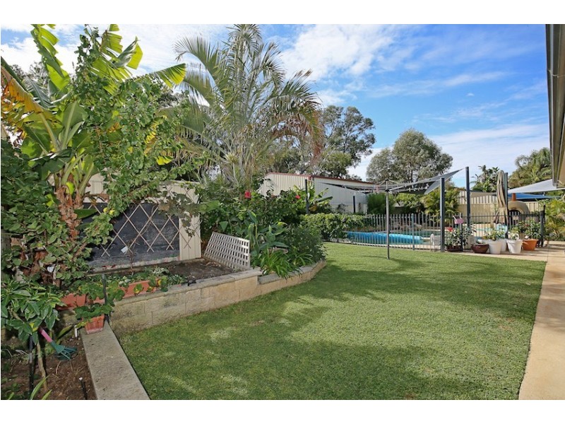 19 Ballard Meander, Lakelands WA 6180