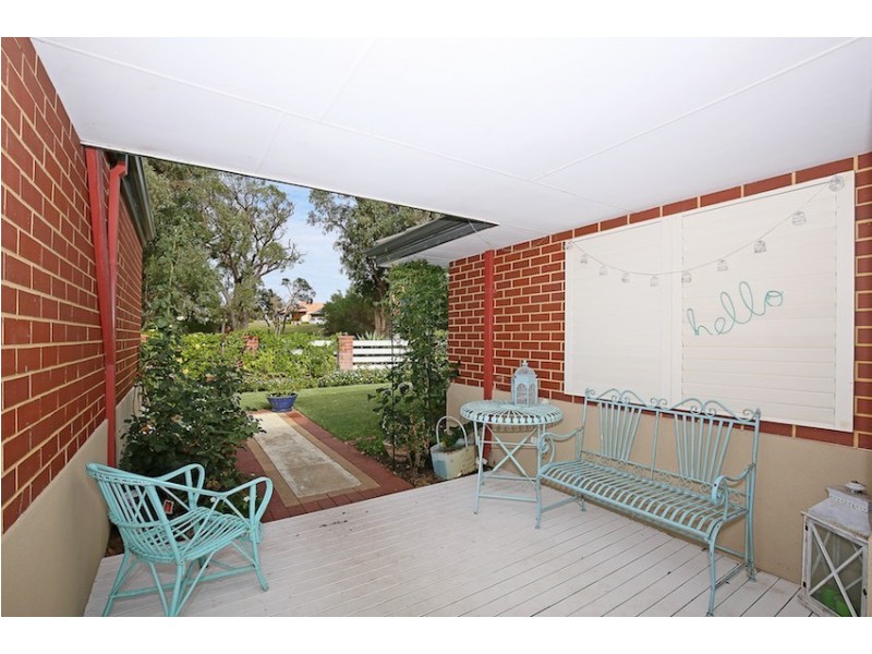 19 Ballard Meander, Lakelands WA 6180