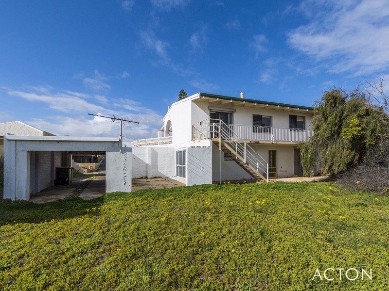 36 Mippi Road, Halls Head WA 6210