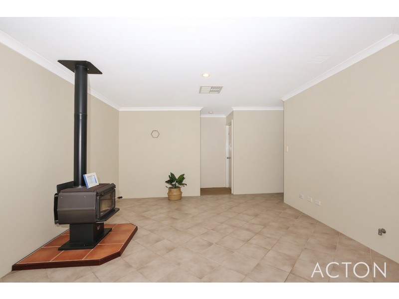 10 Conch Way, Wannanup WA 6210