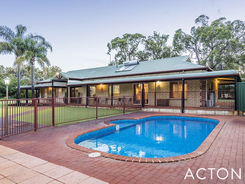 7 Fouracre Court, Stake Hill WA 6181