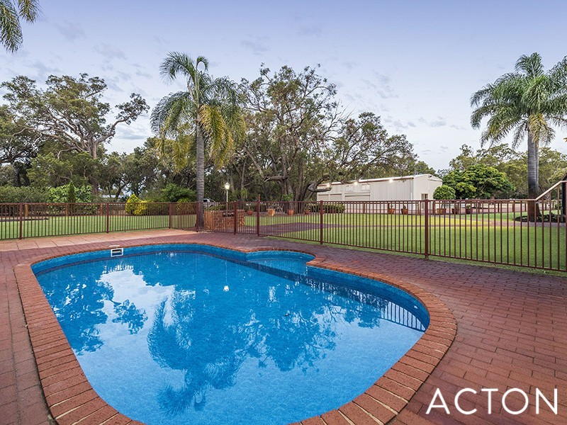 7 Fouracre Court, Stake Hill WA 6181