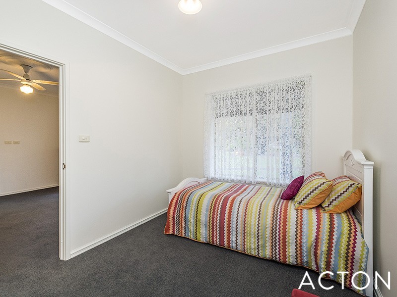 7 Fouracre Court, Stake Hill WA 6181