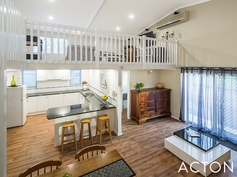 7 Fouracre Court, Stake Hill WA 6181