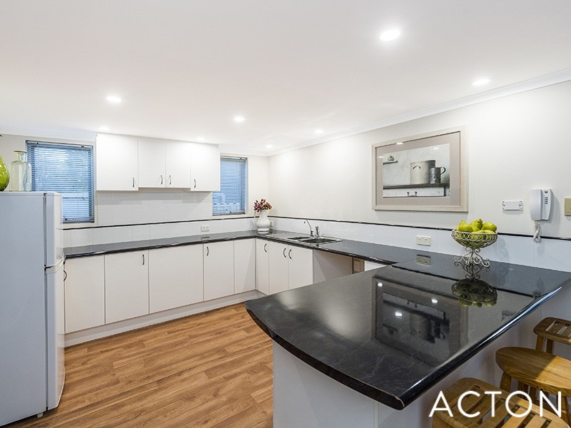 7 Fouracre Court, Stake Hill WA 6181