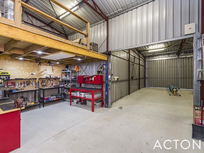 7 Fouracre Court, Stake Hill WA 6181