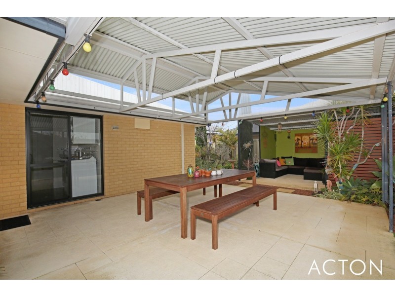 37 Lismore Ridge, Lakelands WA 6180