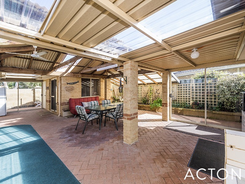 9 Parkwater Cove, Halls Head WA 6210