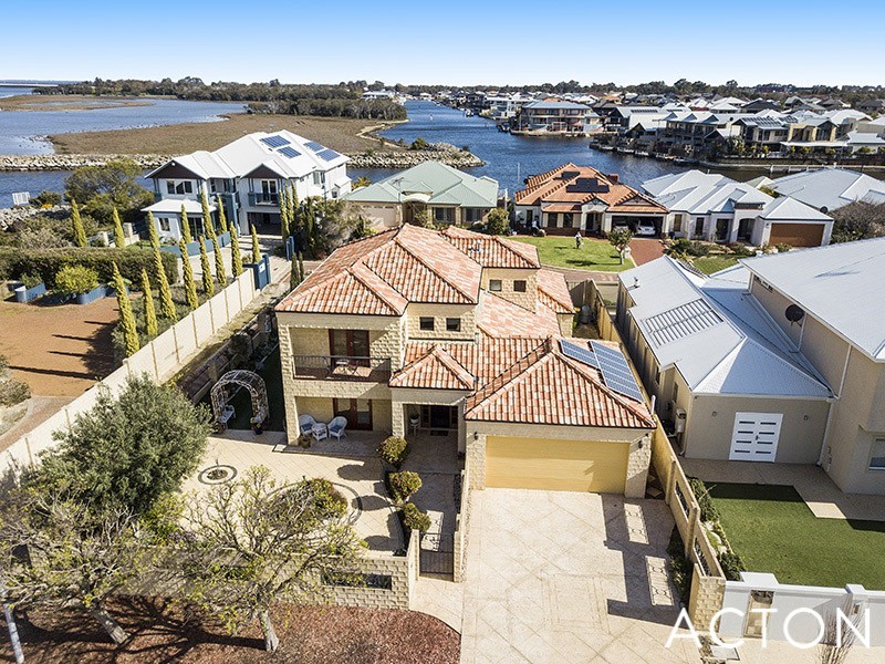 39 Rialto Place, Halls Head WA 6210
